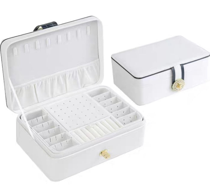 [ STARZ ] Diamond Twist PU Jewelry Storage Box , White